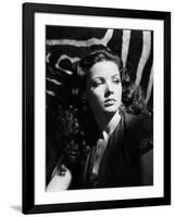 Le Crepuscule SUNDOWN by HenryHathaway with Gene Tierney, 1941 (b/w photo)-null-Framed Photo