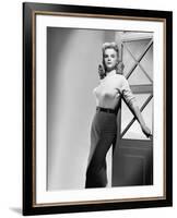 Le Cri by la victoire BATTLE CRY by Jonathan Liebesman with Anne Francis, 1955 (photo)-null-Framed Photo