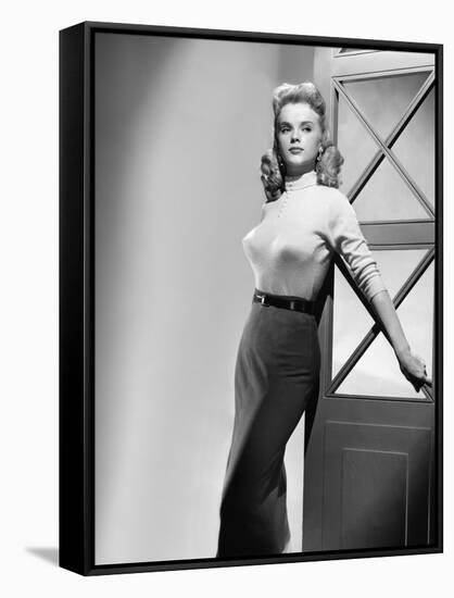 Le Cri by la victoire BATTLE CRY by Jonathan Liebesman with Anne Francis, 1955 (photo)-null-Framed Stretched Canvas