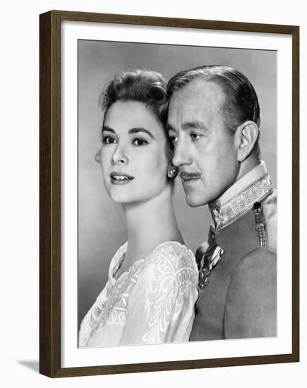 Le Cygne THE SWAN by CharlesVidor with Grace Kelly and Alec Guinness, 1956 (b/w photo)-null-Framed Photo