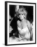 Le Demon des Femmes THE LEGEND OF LYLAH CLARE by Robert Aldrich with Kim Novak, 1968 (b/w photo)-null-Framed Photo