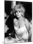 Le Demon des Femmes THE LEGEND OF LYLAH CLARE by Robert Aldrich with Kim Novak, 1968 (b/w photo)-null-Mounted Photo