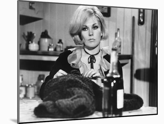 Le Demon des Femmes THE LEGEND OF LYLAH CLARE by Robert Aldrich with Kim Novak, 1968 (photo)-null-Mounted Photo