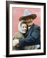 Le Dernier des Geants THE SHOOTIST by DonSiegel with John Wayne and Lauren Bacall, 1976 (photo)-null-Framed Photo