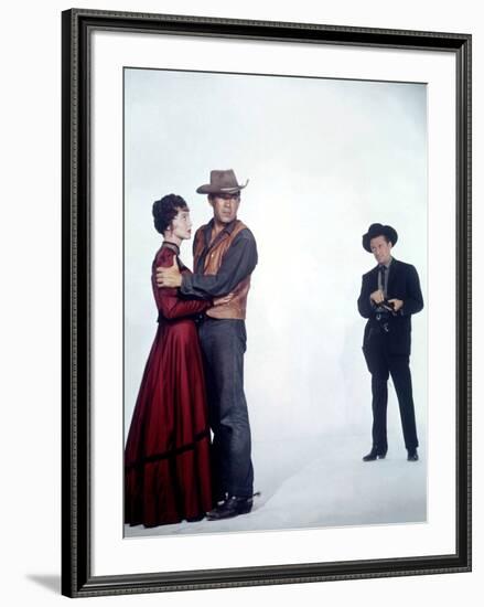 Le Dernier Train by Gun Hill LAST TRAIN FROM GUN HILL by John Sturges with Carolyn Jones, Anthony Q-null-Framed Photo