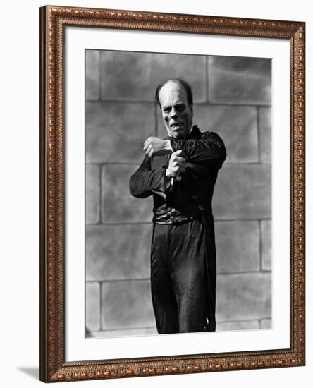 Le fantome by l' opera PHANTOM OF THE OPERA by RupertJulian and LonChaney with Lon Chaney, 1925 maq-null-Framed Photo