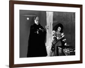 Le fantome by l' opera PHANTOM OF THE OPERA by RupertJulian and LonChaney with Lon Chaney Sr. and M-null-Framed Photo