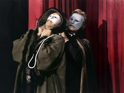 https://imgc.allpostersimages.com/img/posters/le-fantome-by-l-opera-the-phantom-of-the-opera-by-arthur-lubin-with-claude-rains-1943-photo_u-L-Q1C1VP70.jpg?artPerspective=n