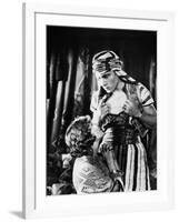 Le Fils du Sheik The Son of the Sheik by George Fitzmaurice with Rudolph Valentino and Vilma Banky,-null-Framed Photo