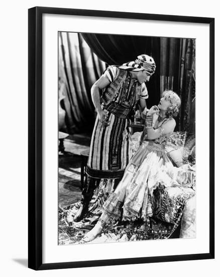 Le Fils du Sheik The Son of the Sheik by George Fitzmaurice with Rudolph Valentino and Vilma Banky,-null-Framed Photo