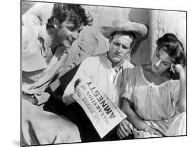 Le Gaucher THE LEFT HANDED GUN by ArthurPenn with Paul Newman en, 1957 (b/w photo)-null-Mounted Photo