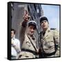 Le Gendarme A New-York (photo)-null-Framed Stretched Canvas