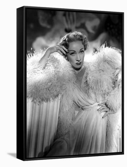 Le grand alibi STAGE FRIGHT by Alfred Hitchcock with Marlene Dietrich, 1950 (Costumes par Christian-null-Framed Stretched Canvas