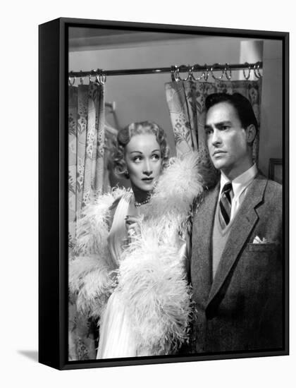 Le grand alibi STAGE FRIGHT by Alfred Hitchcock with Marlene Dietrich, Richard Todd, 1950 (Costumes-null-Framed Stretched Canvas