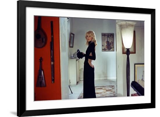 Le grand blond with une chaussure noire by Yves Robert with Mireille Darc ici dans une robe by Guy --Framed Photo