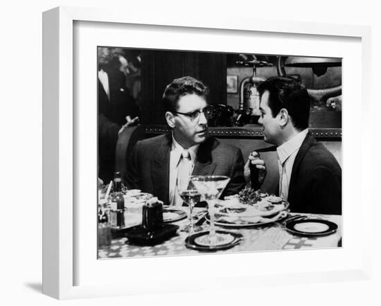 Le grand chantage SWEET SMELL OF SUCCESS by Alexander Mackendrick with Burt Lancaster, Tony Curtis,-null-Framed Photo