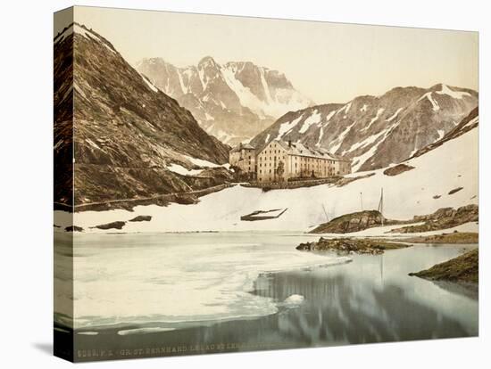 Le Grand Saint-Bernard, le lac et les hospices : paysage de montagne-null-Stretched Canvas