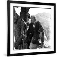 LE GUEPARD, 1963 par LUCHINO VISCONTI with Burt Lancaster (b/w photo)-null-Framed Photo