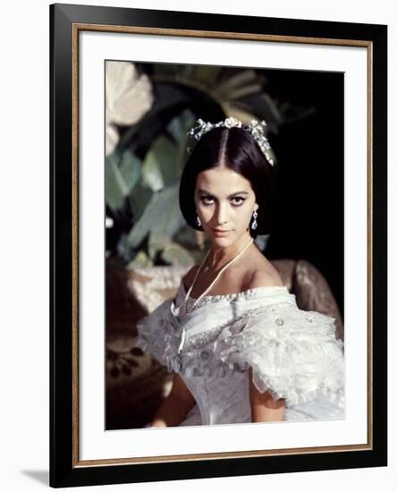 LE GUEPARD, 1963 par LUCHINO VISCONTI with Claudia Cardinale (photo)-null-Framed Photo