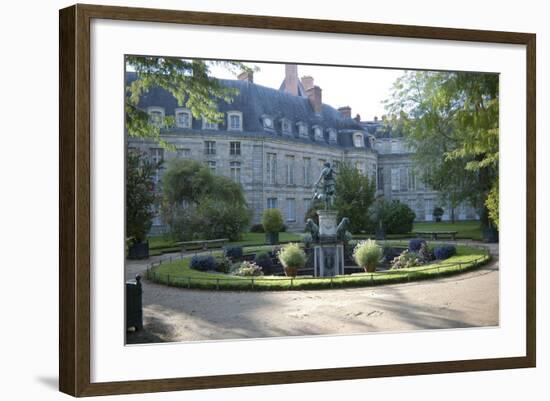 Le jardin de Diane, la fontaine de Diane à la biche-null-Framed Giclee Print