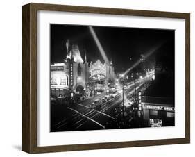 Le Jour De L'Ouverture Opening Day a Hollywood 1927 Salle De Cinema-null-Framed Photo