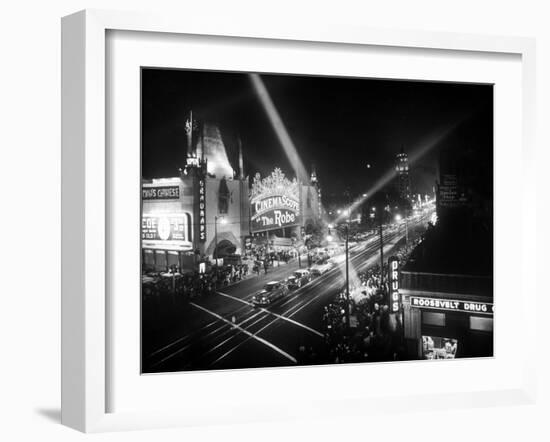 Le Jour De L'Ouverture Opening Day a Hollywood 1927 Salle De Cinema-null-Framed Photo