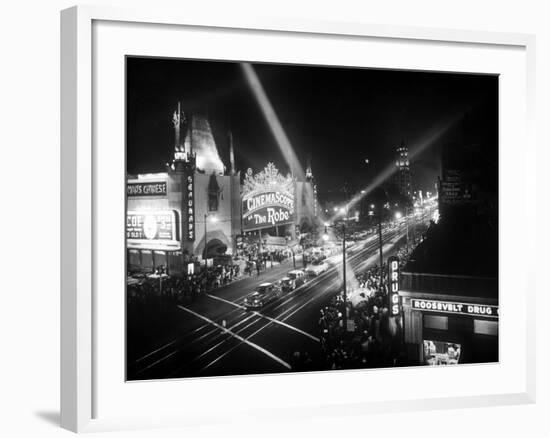 Le Jour De L'Ouverture Opening Day a Hollywood 1927 Salle De Cinema-null-Framed Photo