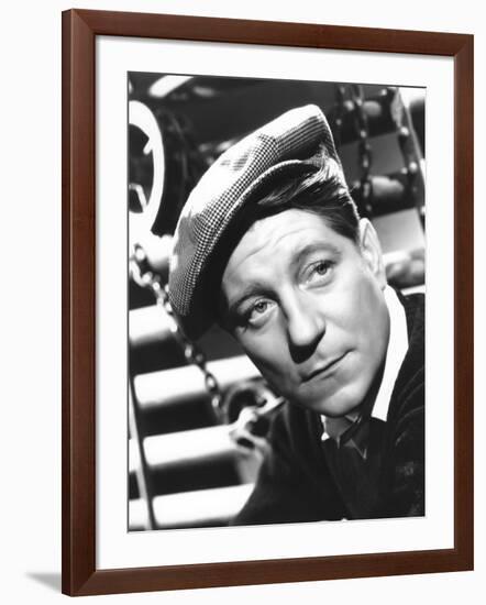 LE JOUR SE LEVE, 1939 directed by MARCEL CARNE Jean Gabin (b/w photo)-null-Framed Photo