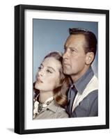 Le Lion (The Lion) by Jack Cardiff with Capucine and William Holden, 1962 (photo)-null-Framed Photo