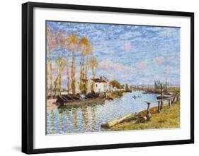 Le Loing A Saint-mammes-Alfred Sisley-Framed Art Print