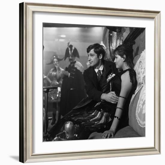 Le Mauvais Chemin LA VIACCIA by MauroBolognini with Jean-Paul Belmondo and Claudia Cardinale, 1961 -null-Framed Photo