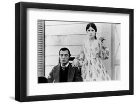 Le mecano by la General THE GENERAL by and with Buster Keaton, Marion Mack, 1927 (b/w photo)-null-Framed Photo