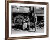 Le mecano by la General THE GENERAL by Buster Keaton with Marion Mack and Buster Keaton, 1927 (b/w -null-Framed Photo
