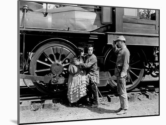 Le mecano by la General THE GENERAL by Buster Keaton with Marion Mack and Buster Keaton, 1927 (b/w -null-Mounted Photo