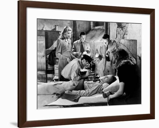 Le Port by l'Angoisse TO HAVE AND HAVE NOT by Howard Hawks, 1944-null-Framed Photo