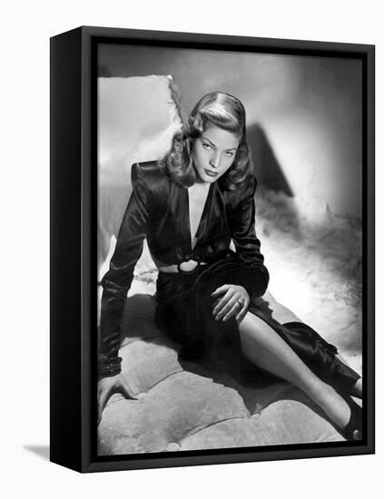 Le Port De L'Angoisse to Have and Have Not De Howard Hawks Avec Lauren Bacall, 1944-null-Framed Stretched Canvas