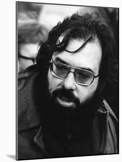 Le realisateur Francis Ford Coppola sur le tournage du film Conversation Secrete THE CONVERSATION d-null-Mounted Photo