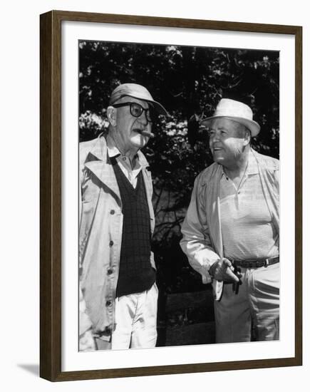 Le realisateur John Ford and Henry Hathaway sur le tournage du film La conquete by l' ouest How the-null-Framed Photo