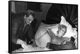 Le realisateur Luchino Visconti, Ingrid Thulin and Dirk Bogarde sur le tournage du film Les Damnes,-null-Framed Stretched Canvas