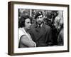 Le realisateur Michael Cimino,Robert by Niro and Meryl Streep sur le tournage du film Voyage au bou-null-Framed Photo