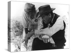 Le realisateur Sam Peckinpah and William Holden sur le tournage du film La Horde Sauvage THE WILD B-null-Stretched Canvas