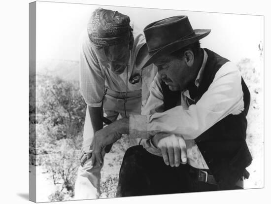 Le realisateur Sam Peckinpah and William Holden sur le tournage du film La Horde Sauvage THE WILD B-null-Stretched Canvas