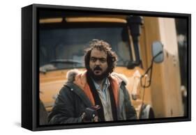 Le realisateur Stanley Kubrick sur le tournage du film Shining, 1980 (d'apres StephenKing) (photo)-null-Framed Stretched Canvas