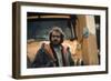 Le realisateur Stanley Kubrick sur le tournage du film Shining, 1980 (d'apres StephenKing) (photo)-null-Framed Photo