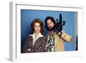 Le Syndrome Chinois THE CHINA SYNDROME by James Bridges with Michael Douglas and Jane Fonda, 1979 (-null-Framed Photo