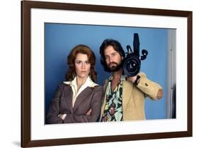 Le Syndrome Chinois THE CHINA SYNDROME by James Bridges with Michael Douglas and Jane Fonda, 1979 (-null-Framed Photo