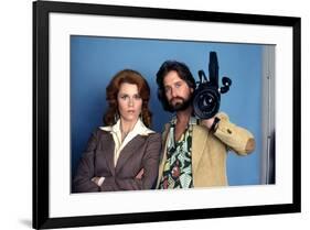 Le Syndrome Chinois THE CHINA SYNDROME by James Bridges with Michael Douglas and Jane Fonda, 1979 (-null-Framed Photo