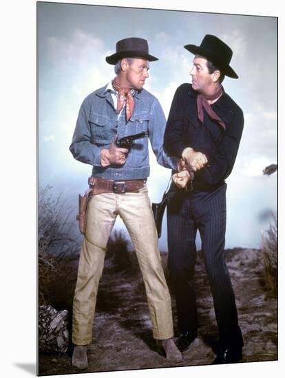 Le tresor du pendu The Law and Jake Wade by John Sturges with Richard Widmark and Robert Taylor, 19-null-Mounted Photo