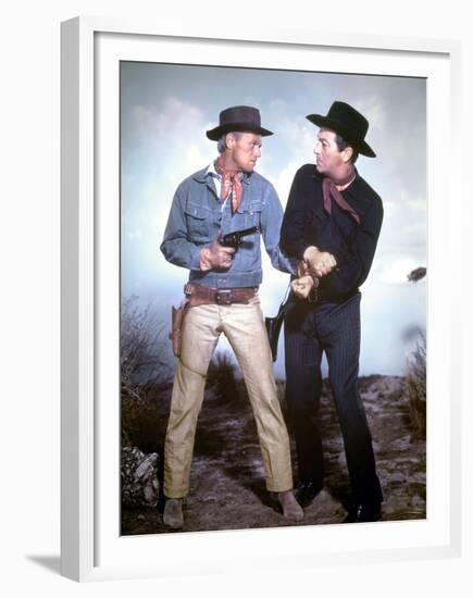 Le tresor du pendu The Law and Jake Wade by John Sturges with Richard Widmark and Robert Taylor, 19-null-Framed Photo