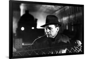 Le Troisieme Homme THE THIRD MAN by Carol Reed with Joseph Cotten, 1949 (b/w photo)-null-Framed Photo